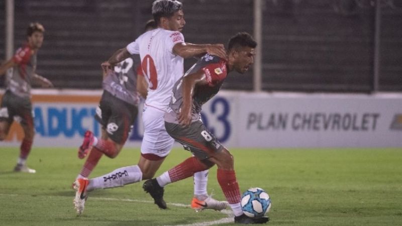 Huracán Las Heras eliminó a Arsenal en Copa Argentina
