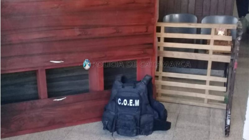 Encontraron la cama y el ropero que le robaron de su casa