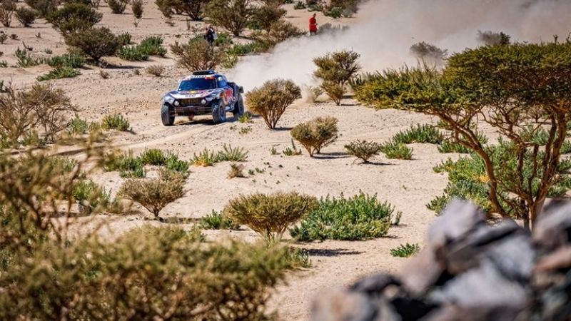 Dakar: Sainz, líder; Benavidez y Copetti, mejores argentinos