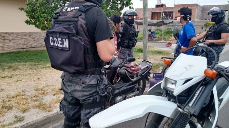 La Policía salió a patrullar para sancionar a los incumplidos