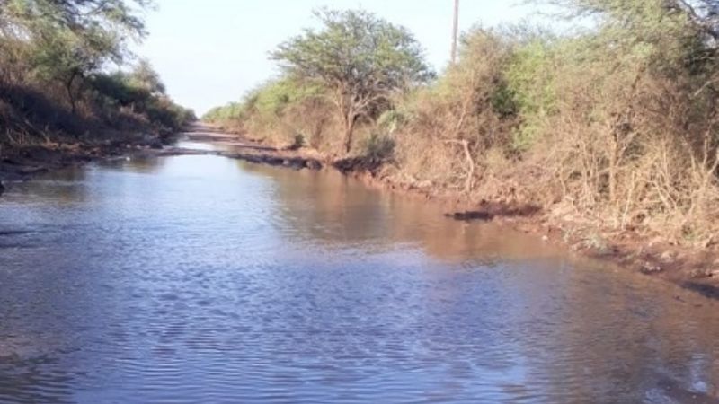 Reclaman arreglo de camino