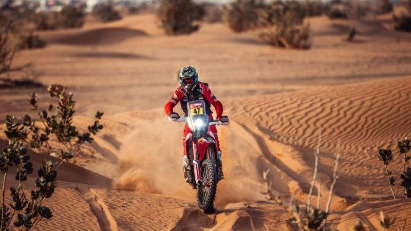 El salteño Benavides ganó la 5ta. etapa y lidera las motos