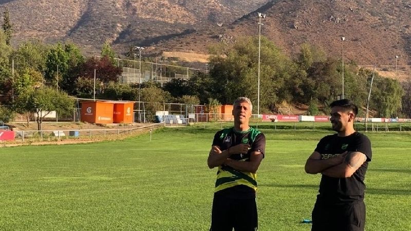 Defensa y Justicia está todavía varado en Chile