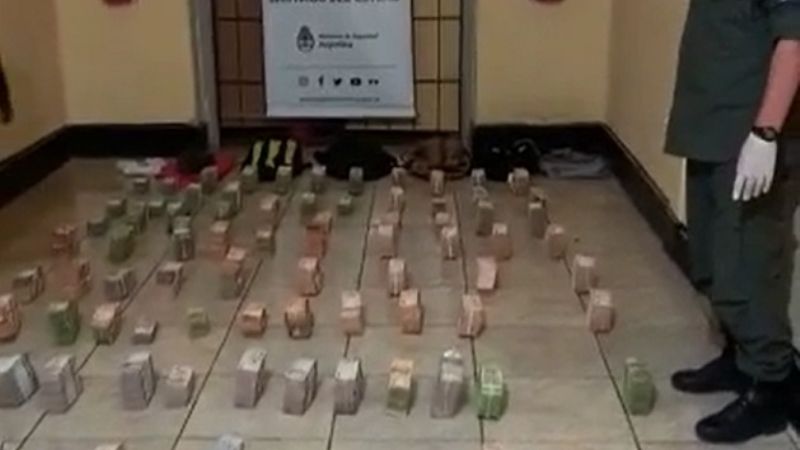 Viajaban a Salta con $44 millones en el auto