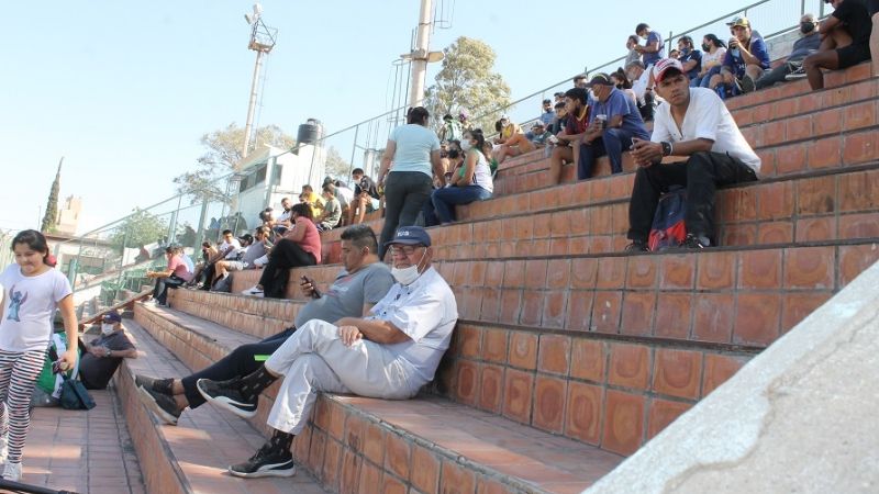 El público volvió con alegría y en orden a la Liga Catamarqueña