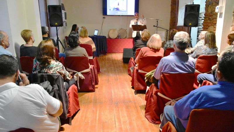 Rafael Toledo presentó la obra de recopilación de coplas de Juan Alfonso Carrizo