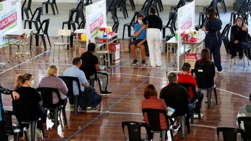 Argentina: confirmaron 56 muertes y 1.064 contagios