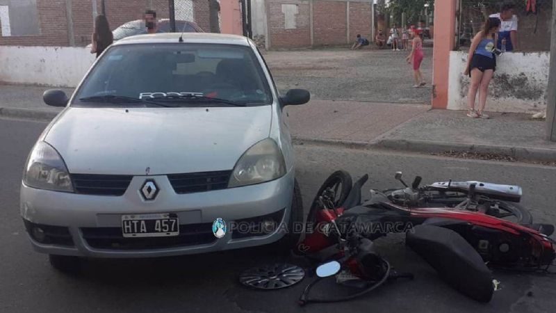 Choque en Capital, derrape en Recreo y vuelco en Andalgalá