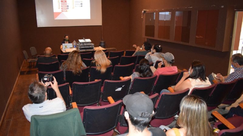 Charla para artesanos sobre los pigmentos de la cerámica Aguada Portezuelo