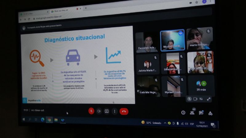 Más de 800 docentes iniciaron la capacitación en seguridad vial