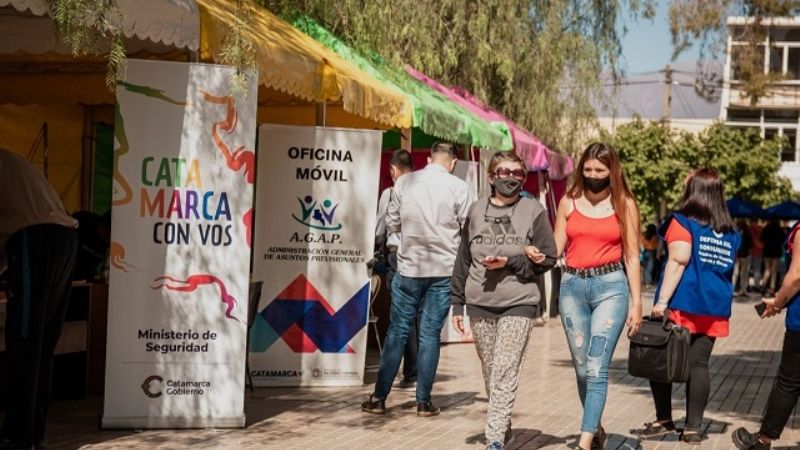 Más de 800 trámites y consultas en el “Catamarca con Vos” en Tinogasta