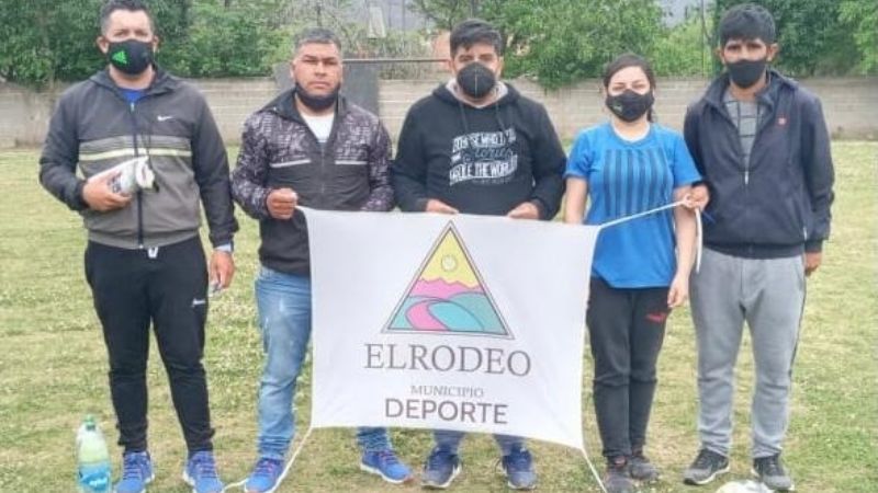 Exitosas pruebas de Vélez en Ambato y F. M. Esquiú