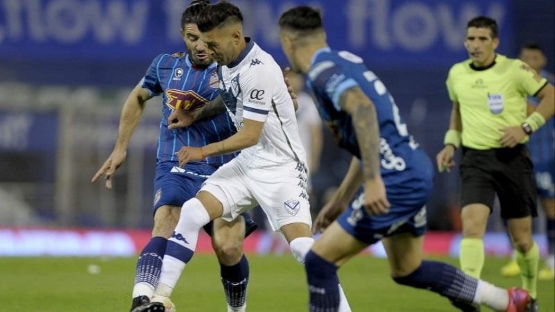 Estudiantes y Vélez no pudieron arrimar a River y Talleres