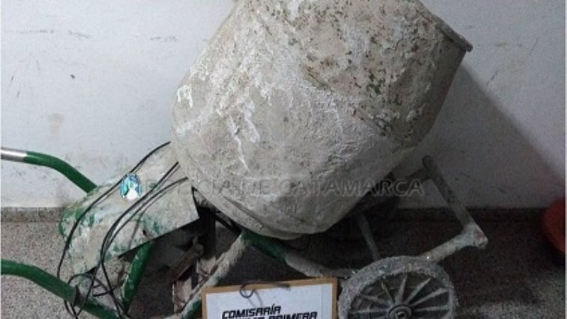 Dejó abandonada una hormigonera
