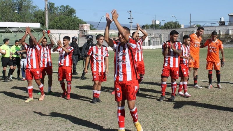 Vélez no pudo con San Lorenzo, ni con Agüero