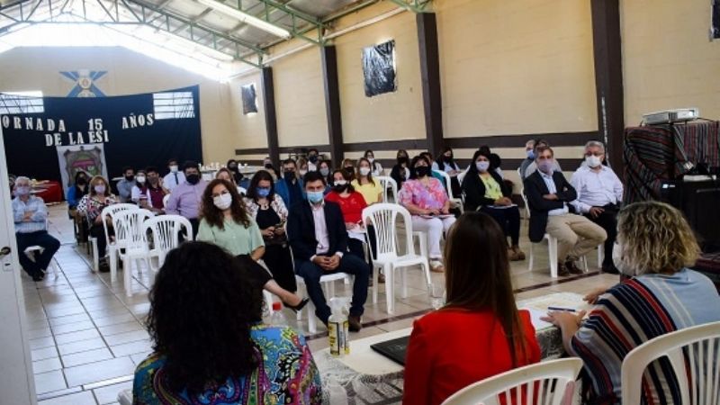 Educación trabaja con colegios confesionales para la implementación de la ESI