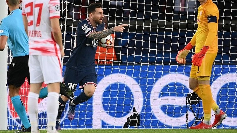 Con dos goles de Messi, PSG lo dio vuelta ante Leipzig