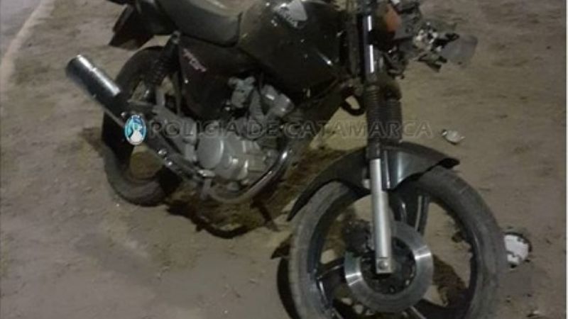 Derrapó con la moto