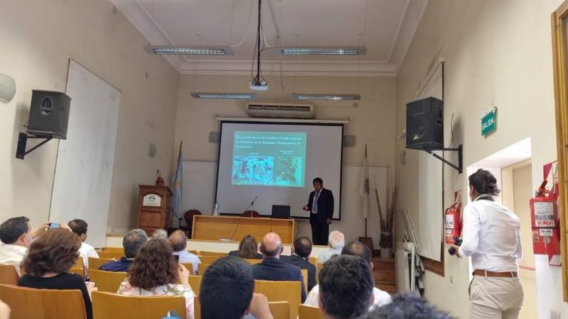 La presa-embalse La Herradura fue tema de trabajo final en la UNCA