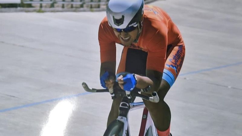 Brenda Gómez y Javier Lencina en el Nacional de pista