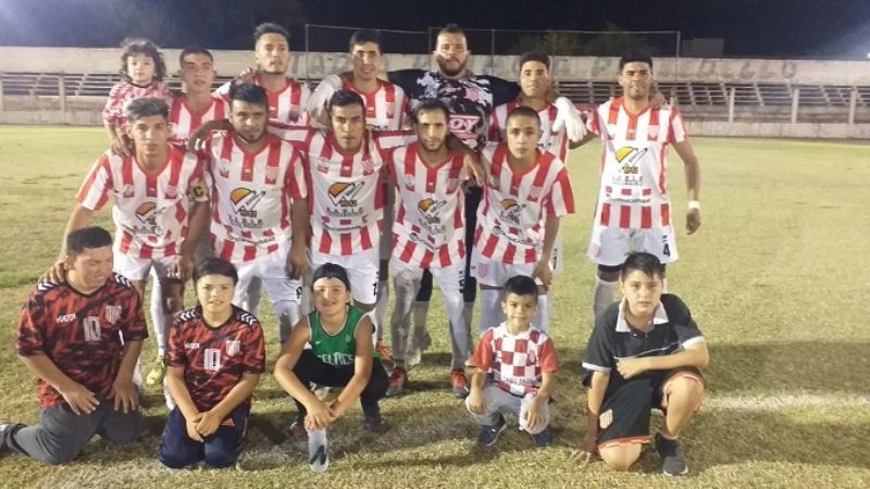 Coronel Daza se puso al día y es más líder que antes