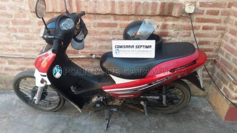 Ladrones alcanzados por policías en una persecución