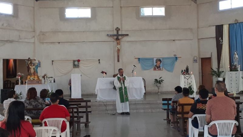 La imagen de la Sagrada Familia visitó la comunidad del barrio Achachay