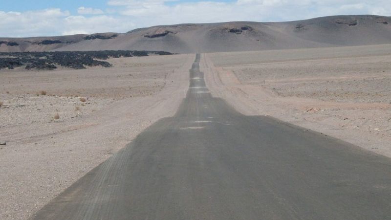 Volcó un camión y murió el conductor