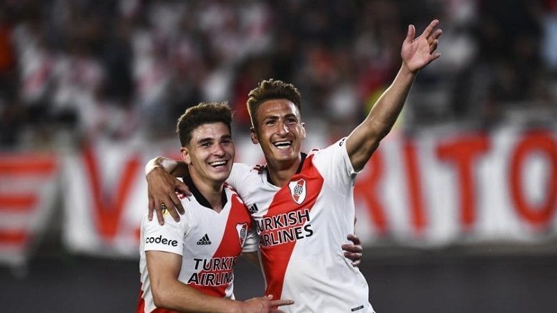 River goleó a Argentinos y le sacó 9 puntos a Talleres