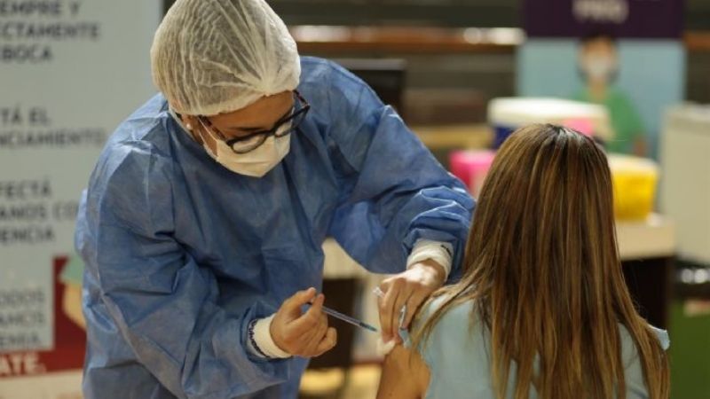 Vacunación a menores y segundas dosis en Capital e interior