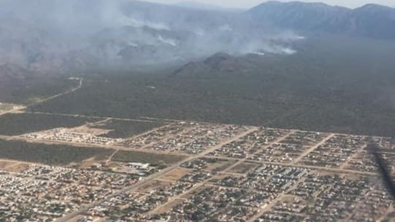 Dos grandes incendios forestales mantienen activos 122 focos de fuego