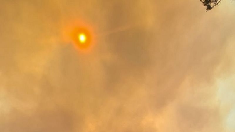 Defensa Civil lleva tranquilidad a la población por humo que cubre la ciudad