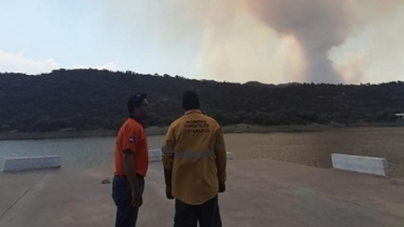 Defensa Civil lleva tranquilidad a la población por humo que cubre la ciudad
