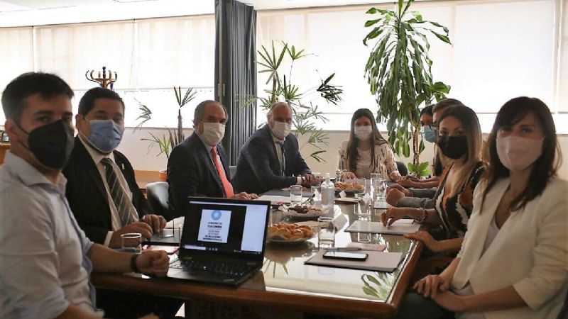 Reunión del Consejo de Relaciones Internacionales del NOA