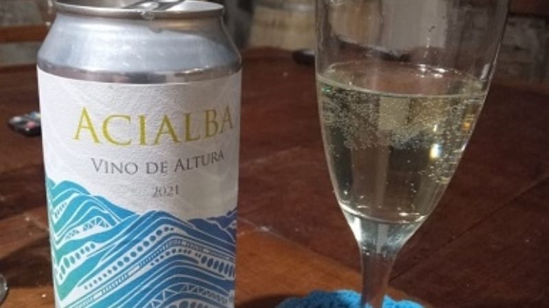 Presentan una Edición Limitada de Torrontés enlatado