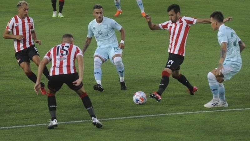 Racing espera remontar frente a Estudiantes