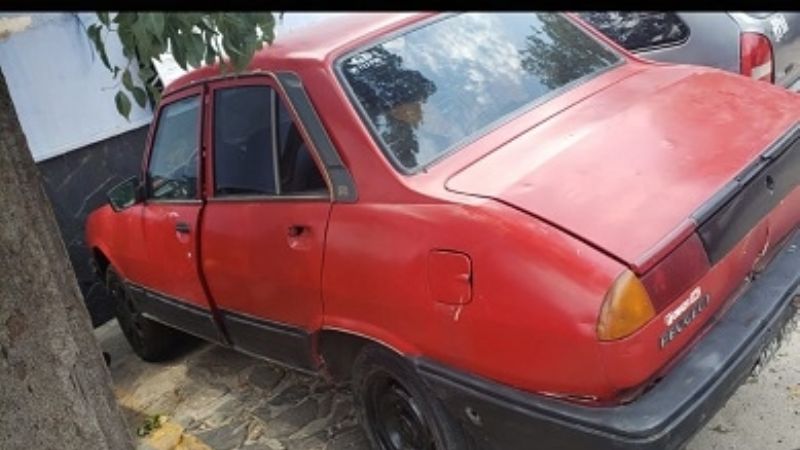 Retienen un auto que presentaba irregularidades