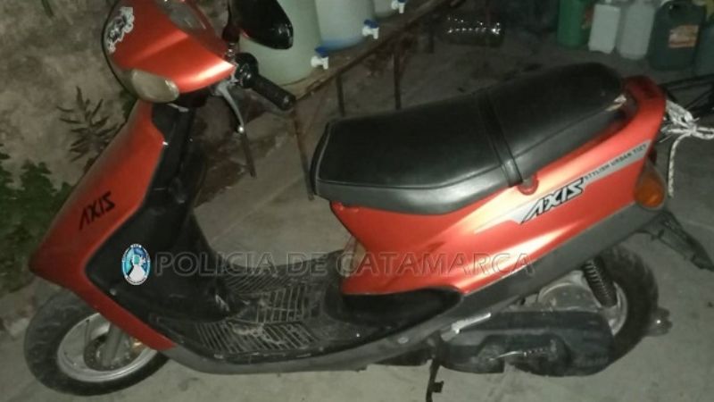 Dejaron abandonada una moto robada