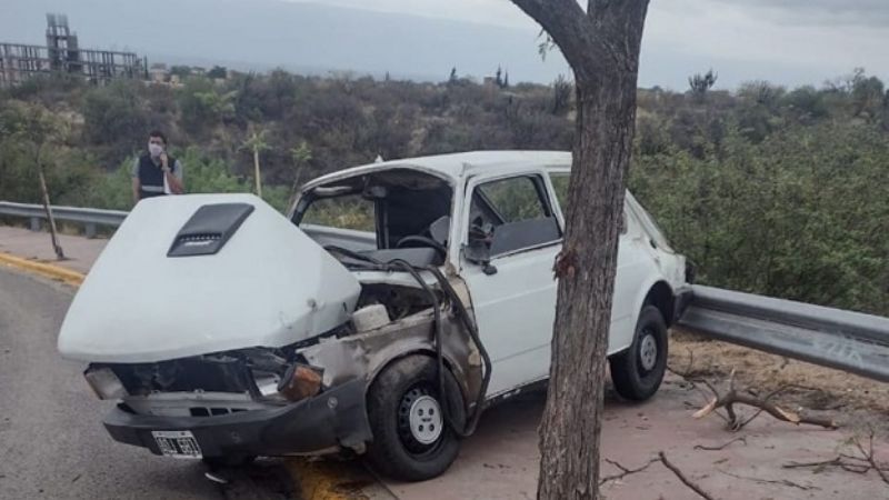 Destruyó el 147 tras volcar en El Jumeal
