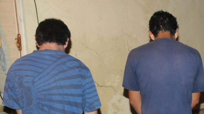 Brutal ataque a cuchillazos contra un docente y su madre