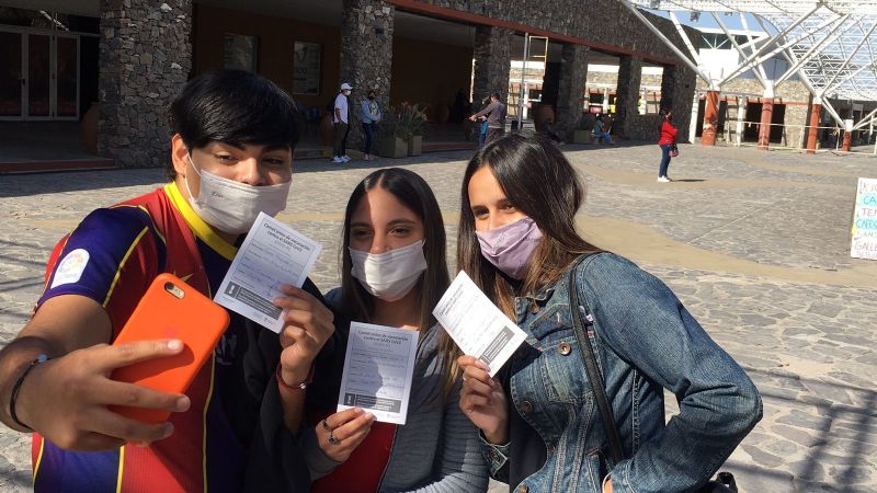 Continúa vacunación para adolescentes