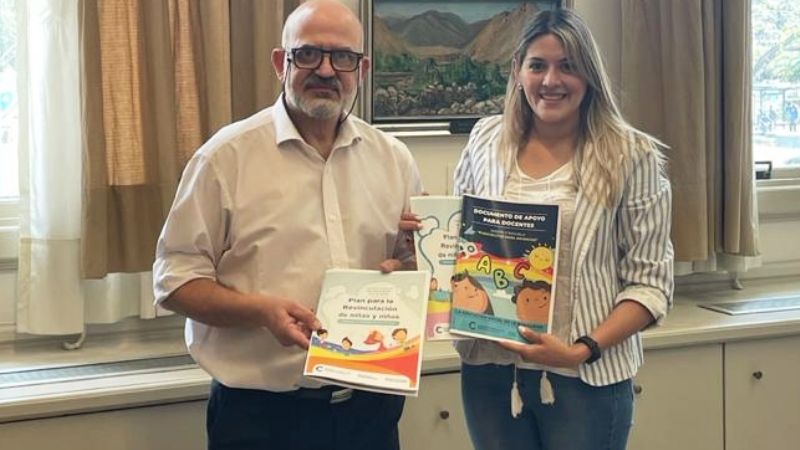 La Ministra de Educación se reunió con el Secretario General del CFE