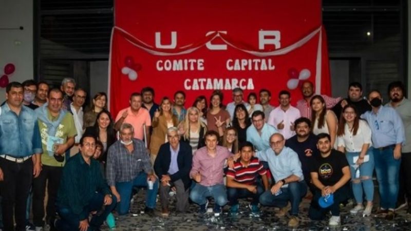 Morales participó de una reunión con radicales