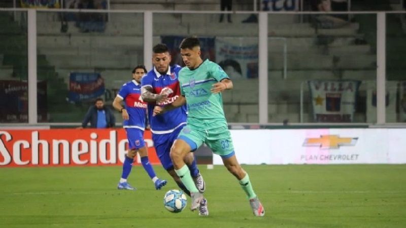 Godoy Cruz le ganó a Tigre y jugará “semi” con Talleres