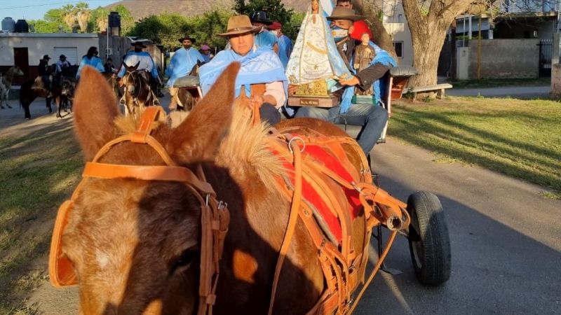 La parroquia Virgen de Luján vivió la visita de las reliquias del Beato Esquiú