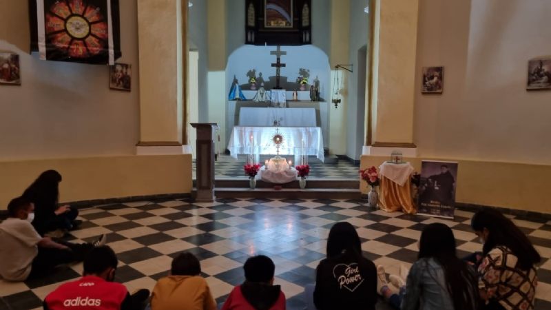 La parroquia Virgen de Luján vivió la visita de las reliquias del Beato Esquiú