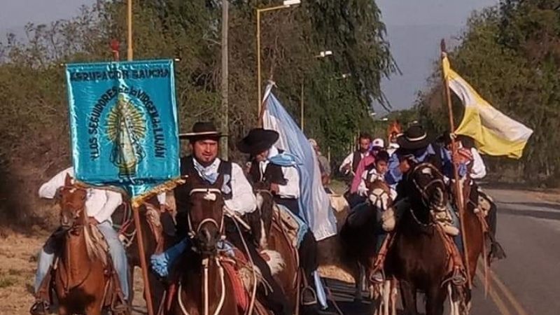 La parroquia Virgen de Luján vivió la visita de las reliquias del Beato Esquiú