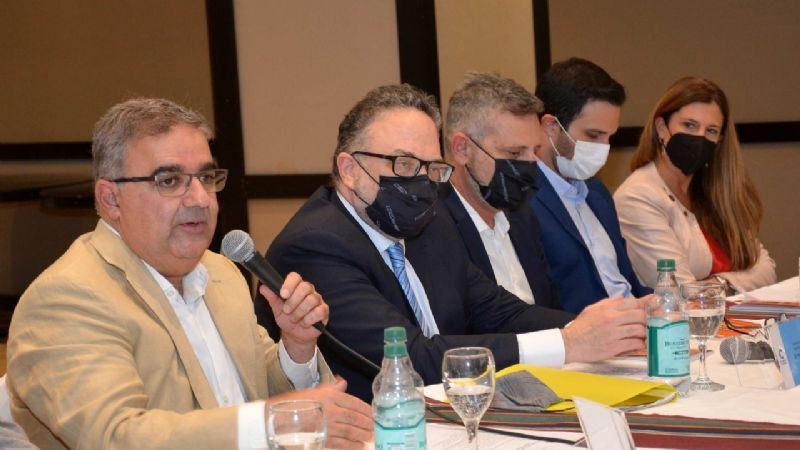 Anuncios de inversiones y radicaciones de empresas del software