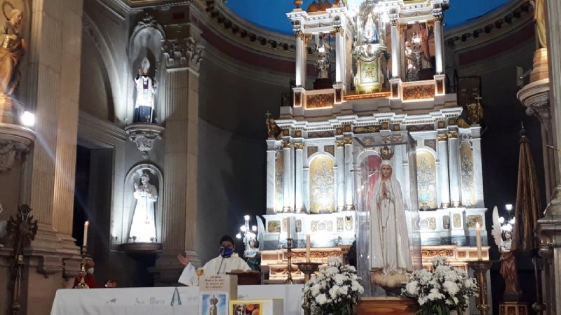 Celebran de la Solemnidad de todos los Santos en la Catedral