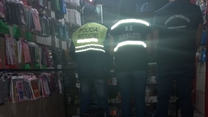 Desbaratan banda que robaba celulares de alta gama